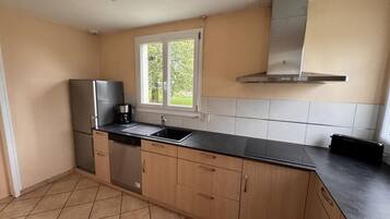 Wasserkocher mit Kaffee-/Teezubehör