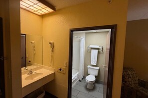 Family Studio, Multiple Beds, Non Smoking | Bathroom | Separate tub and shower, towels, toilet paper