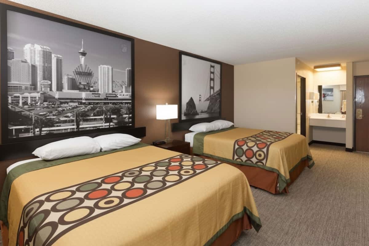 Bureau, espace de travail pour ordinateur portable, rideaux occultants