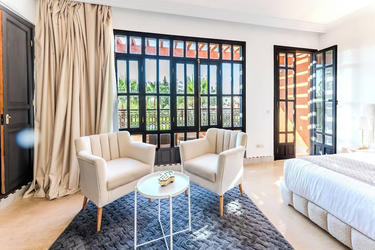 Villa superior, vistas a la piscina | Wifi gratis