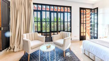 Superior Villa, Pool View | Free WiFi