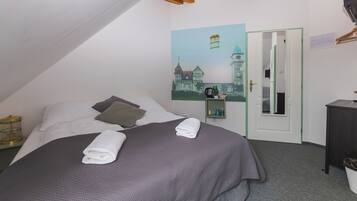 Standard-Doppel- oder -Zweibettzimmer, Hügelblick