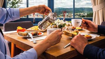 Colazione a buffet inclusa, servita tutte le mattine