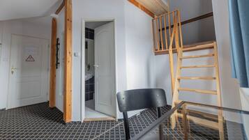 Singola Standard, vista montagna | Una scrivania, culle/letti per bambini (a pagamento), Wi-Fi gratuito