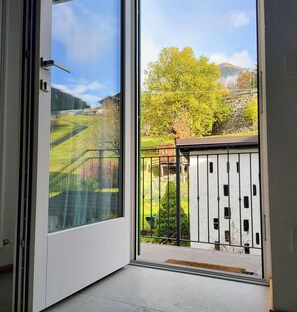 House, Balcony, Mountain View | Balcony