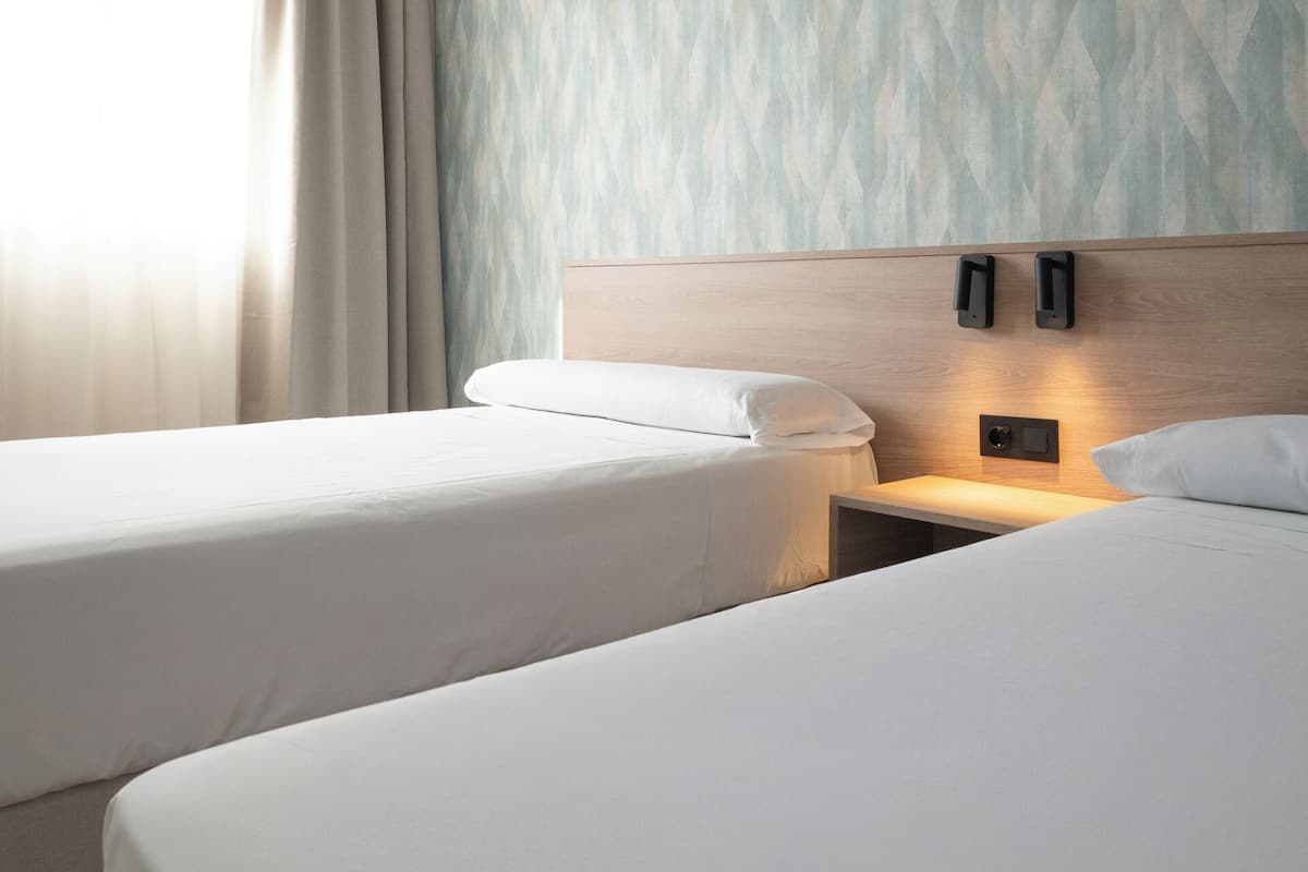 In-room safe, iron/ironing board, free WiFi, bed sheets