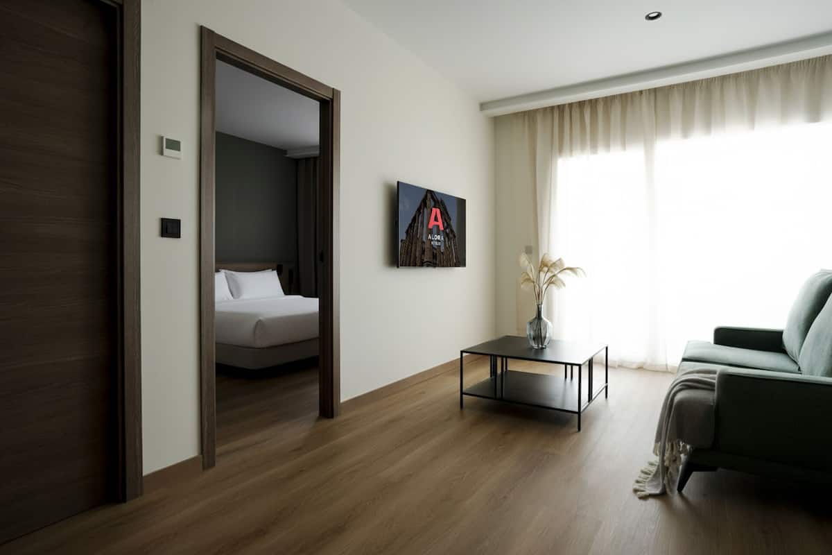 Apartment, 1 Bedroom, Balcony | Living area