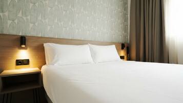 Family Apartment, 2 Bedrooms, Balcony | In-room safe, iron/ironing board, free WiFi, bed sheets