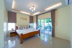 Villa, plusieurs chambres, piscine privée, vue jardin | Vue de la chambre