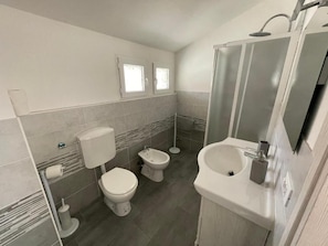 Habitación triple | Baño