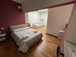 Triple Room - Ostello San Giovanni Bosco (La Spezia)