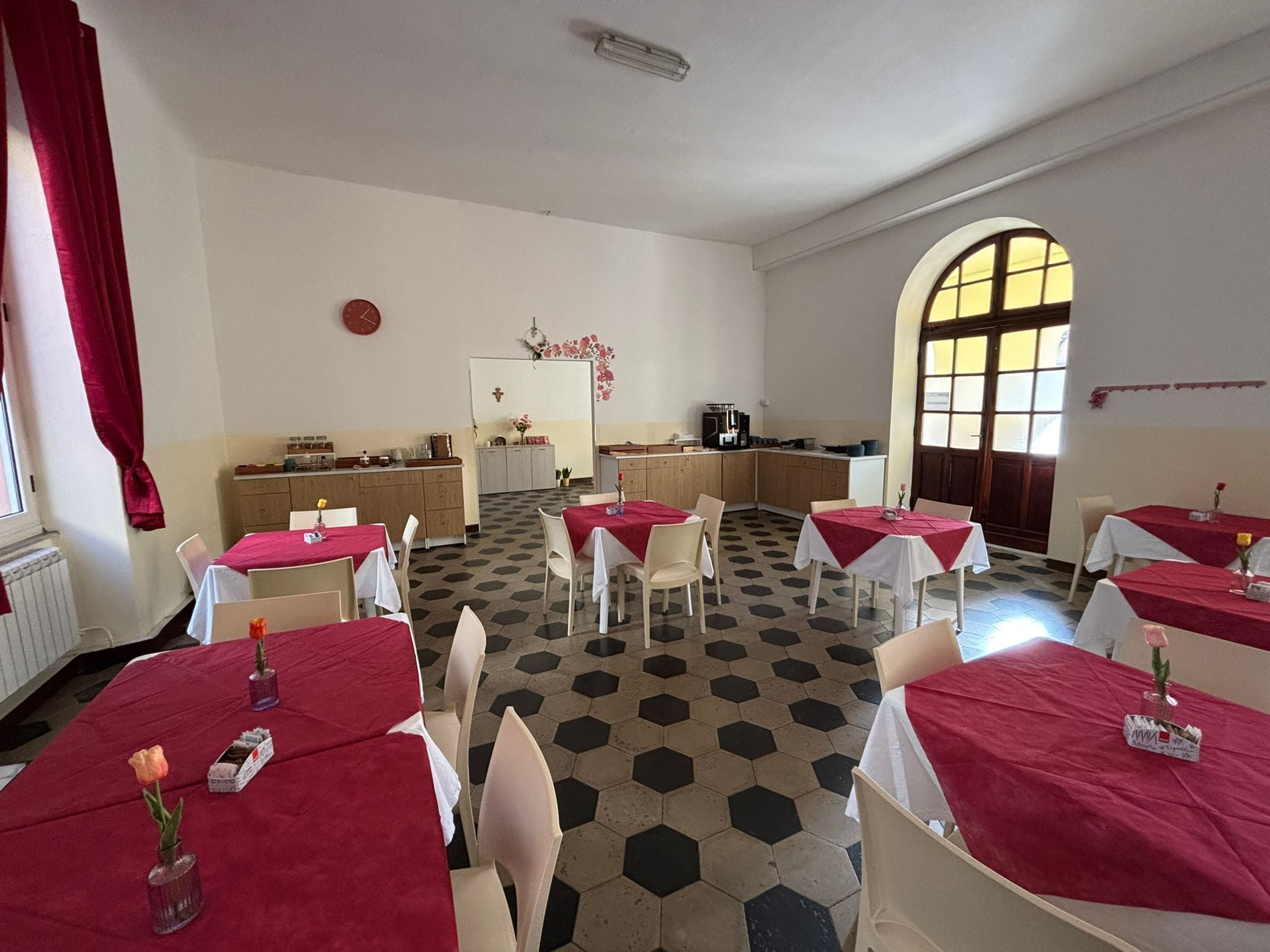 Colazione a buffet inclusa, servita tutte le mattine 