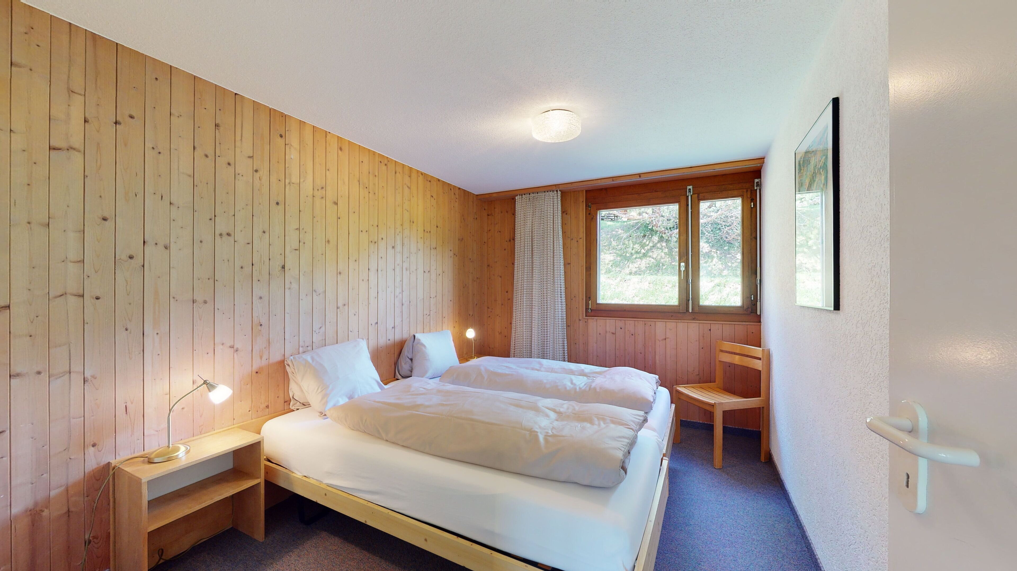 واي فاي مجانًا وملاءات أسرّة