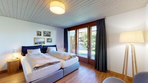 واي فاي مجانًا وملاءات أسرّة