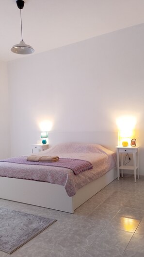 3 chambres, fer et planche Ă repasser, Wi-Fi, literie fournie