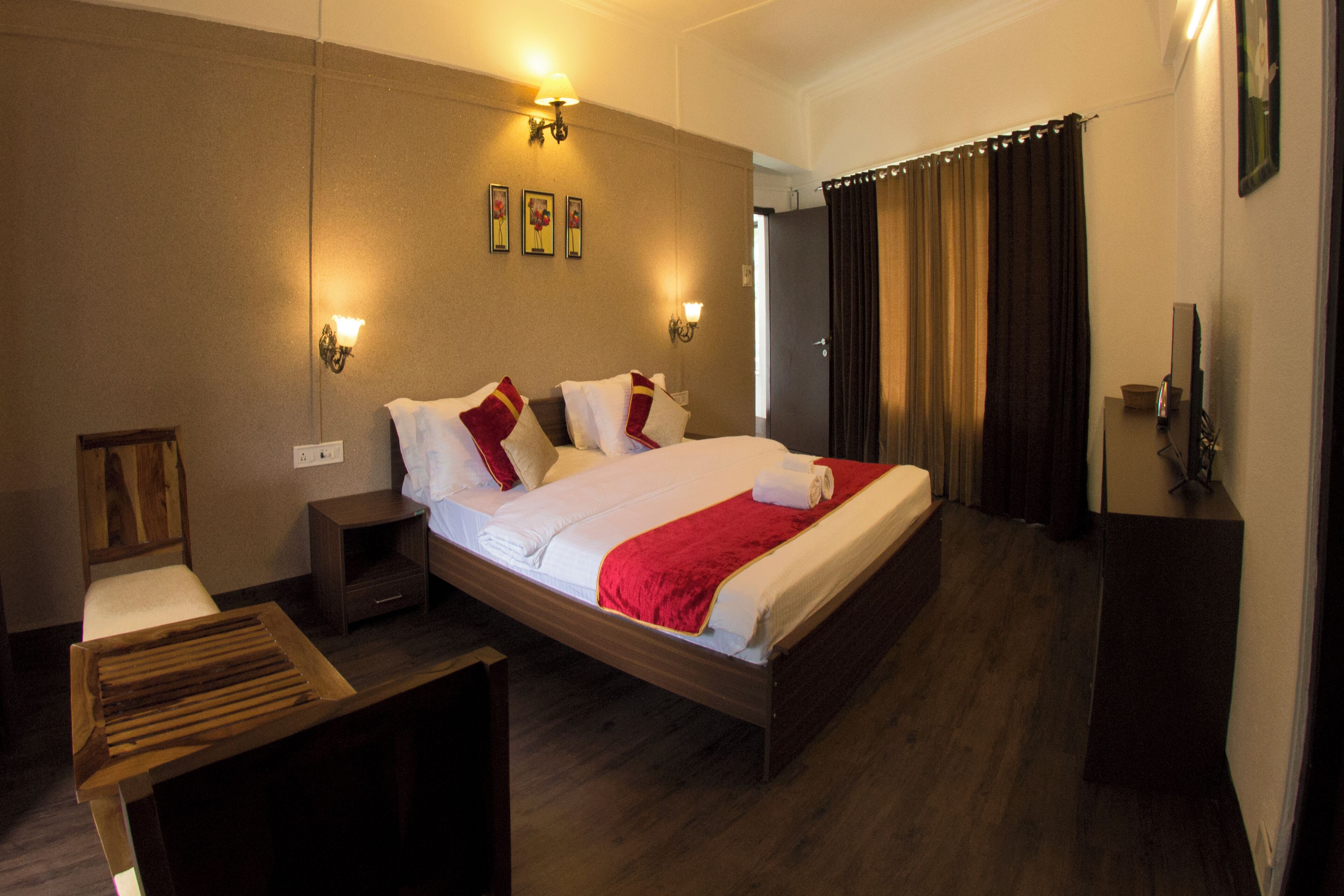 Deluxe Room, Balcony