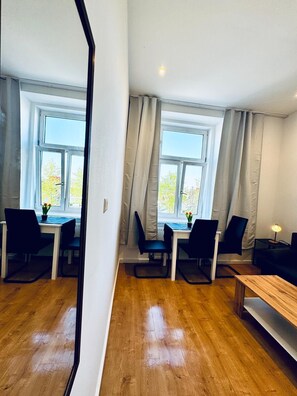 Basic Apartment | Iron/ironing board - Family 3BR Apartment Near Alterlaa (Vienna)