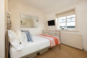 1 bedroom, WiFi, bed sheets - Little Lancaster, by Veeve (London)