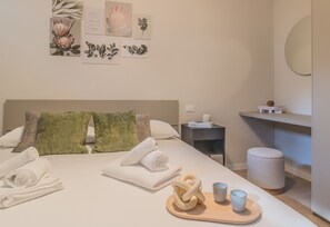 1 habitación, tabla de planchar con plancha, wifi gratis y ropa de cama 