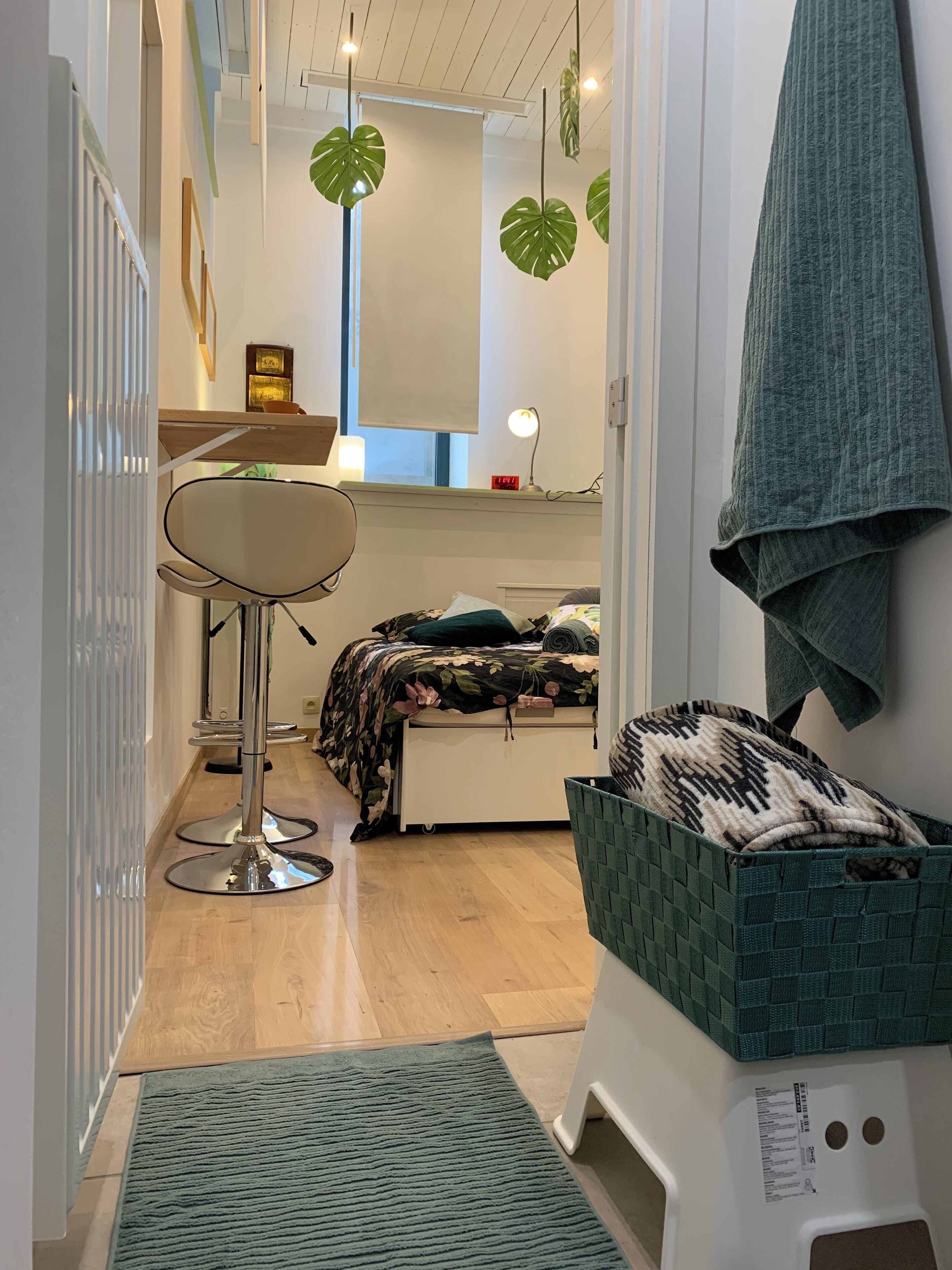 1 slaapkamer, een strijkplank/strijkijzer, wifi, beddengoed