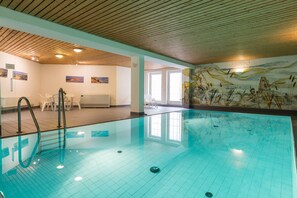 Indendørs pool