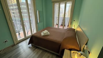 1 camera, Wi-Fi, lenzuola