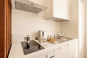 Fridge - Bari Station Apartment • Cozy & Convenient City Stay (Bari)