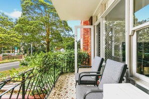 Terrace/patio - Lane Cove - TAM22 - Tambourine Bay Road - 2 bedroom apartment only steps from Lane Cove Village (Lane Cove)