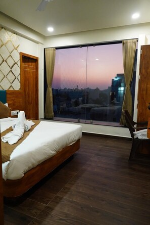 Free WiFi - Hotel vraj palace (Dwarka)