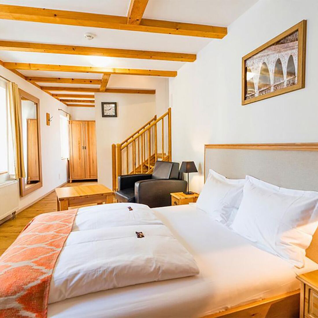 Kahden hengen deluxe-huone, kaupunkinäköala | Ilmainen Wi-Fi