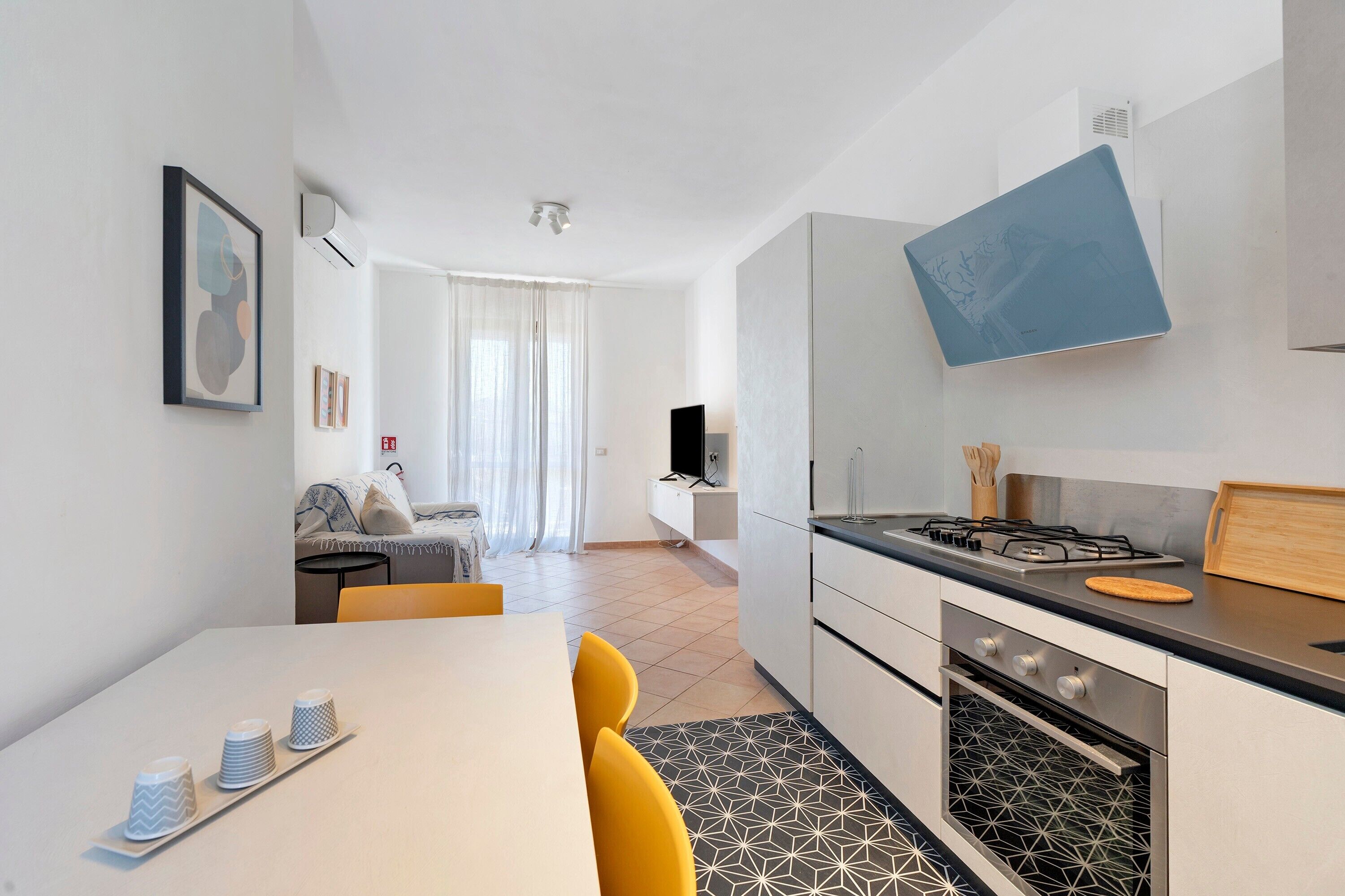 Fridge, oven, stovetop, highchair