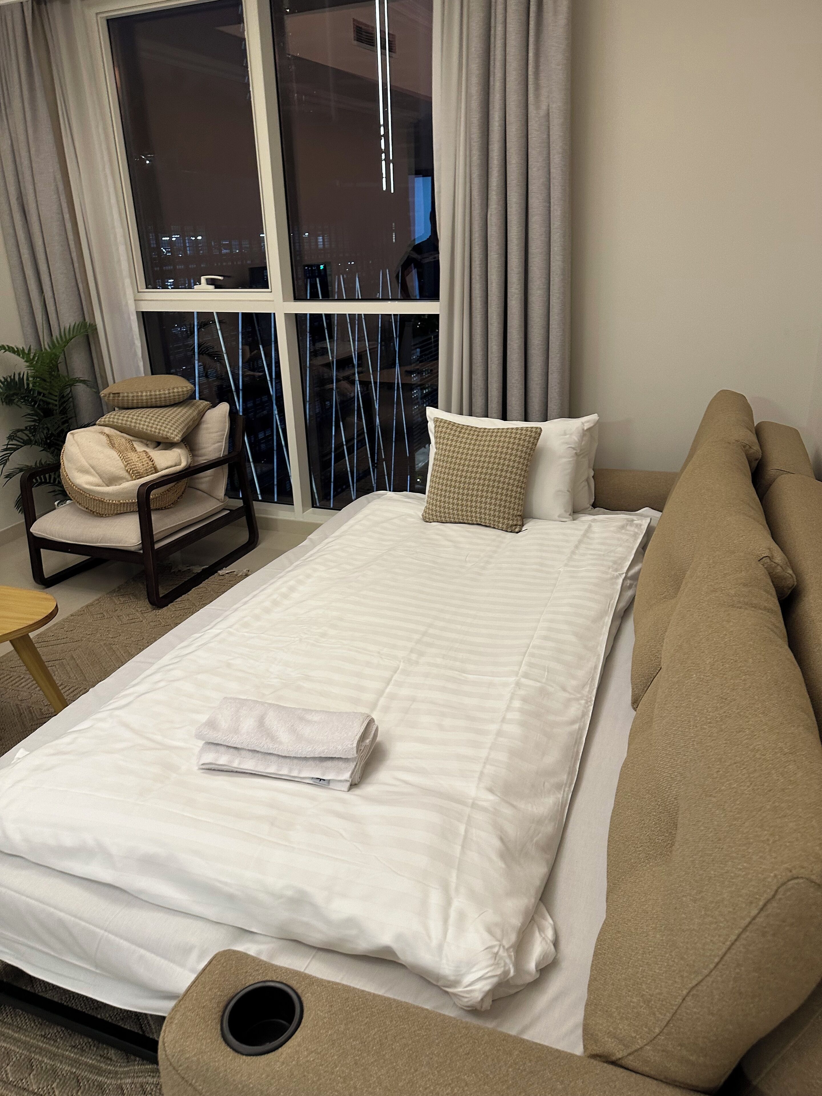 1 bedroom, iron/ironing board, WiFi, bed sheets