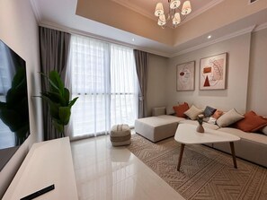 Smart TV - Exotic 1-bedroom flat close to Dubai mall/Burj Khalifa (Dubai)