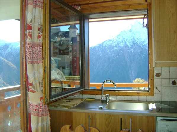Interior - LES 2 ALPES, comfortable T2 apartment, with private covered parking space, at the foot of the slopes (Les Deux Alpes)