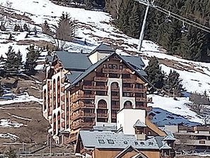 Exterior - LES 2 ALPES, comfortable T2 apartment, with private covered parking space, at the foot of the slopes (Les Deux Alpes)