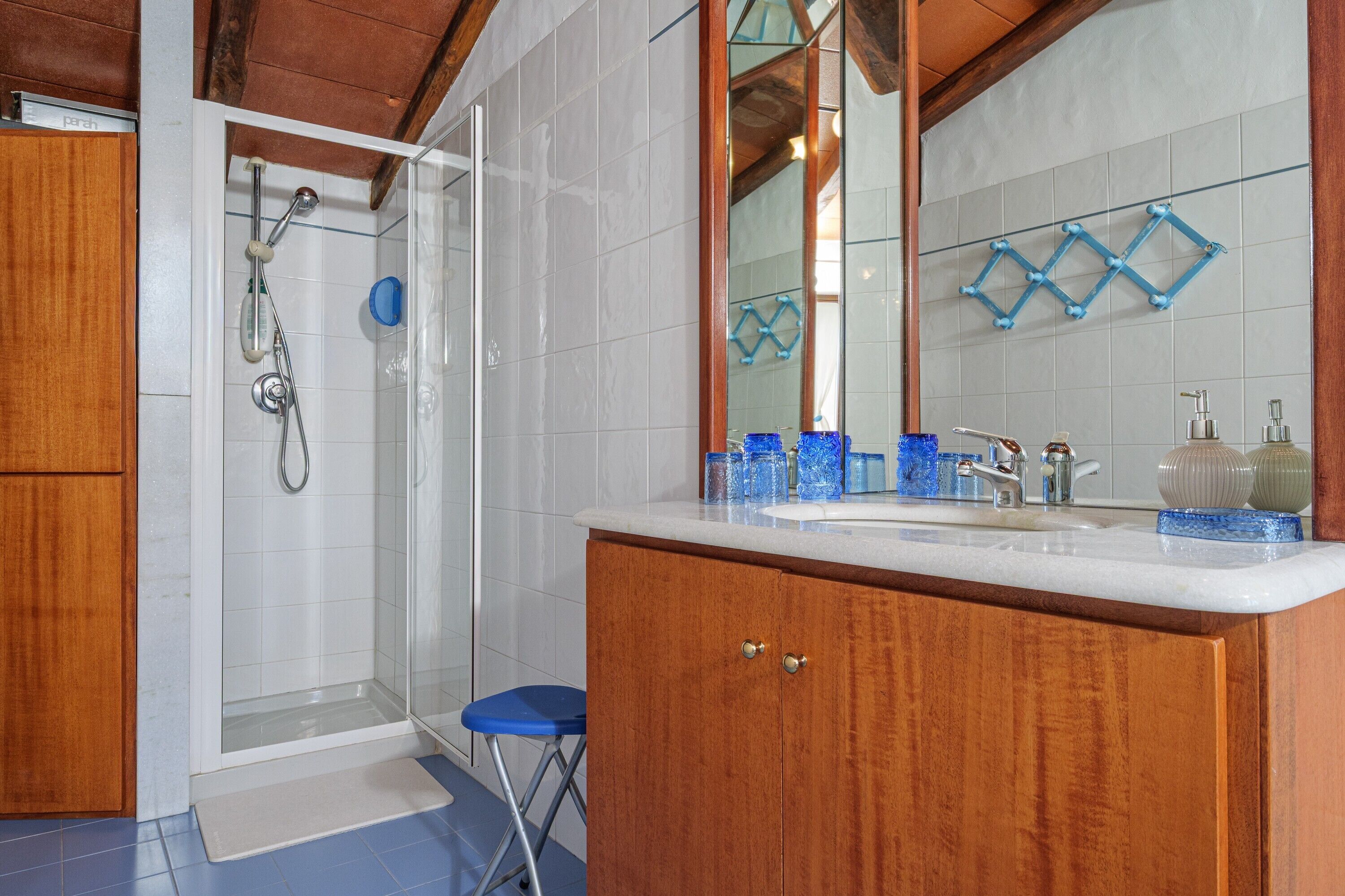 Bruser, hårtørrer, håndklæder