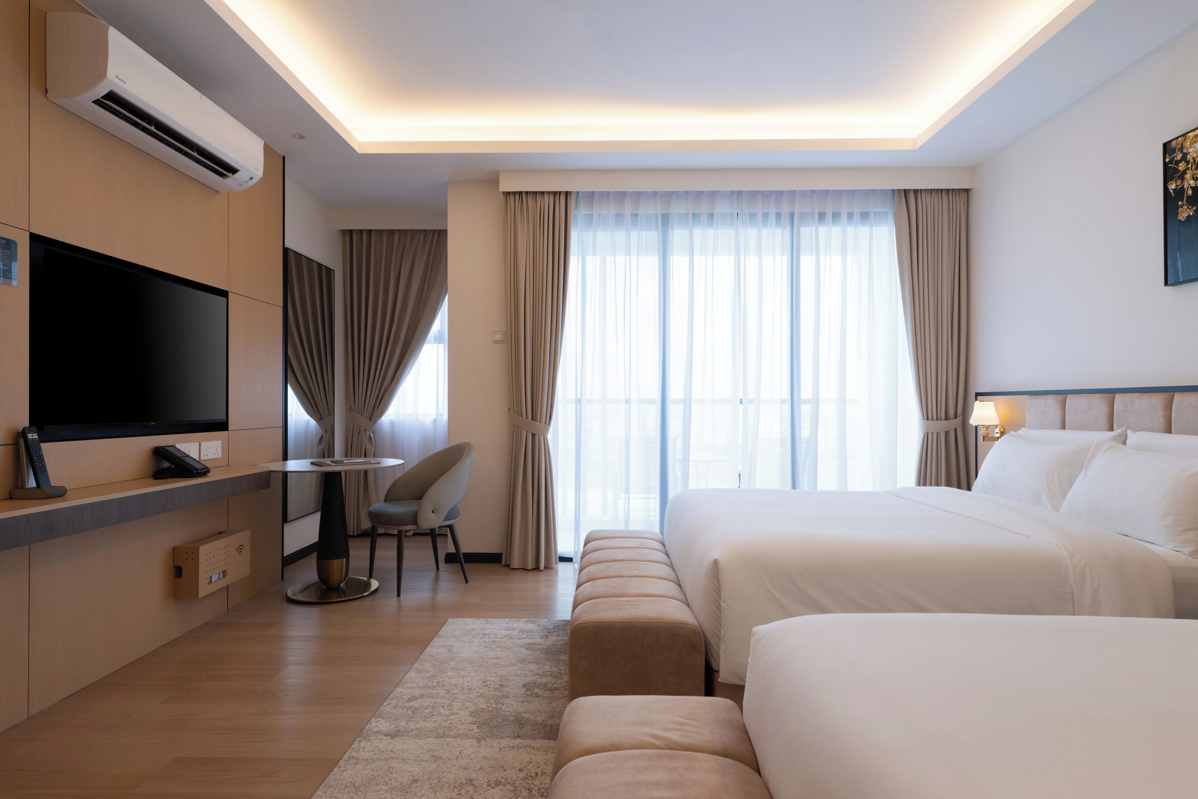 Superior Twin Room, 2 Queen Beds, City View