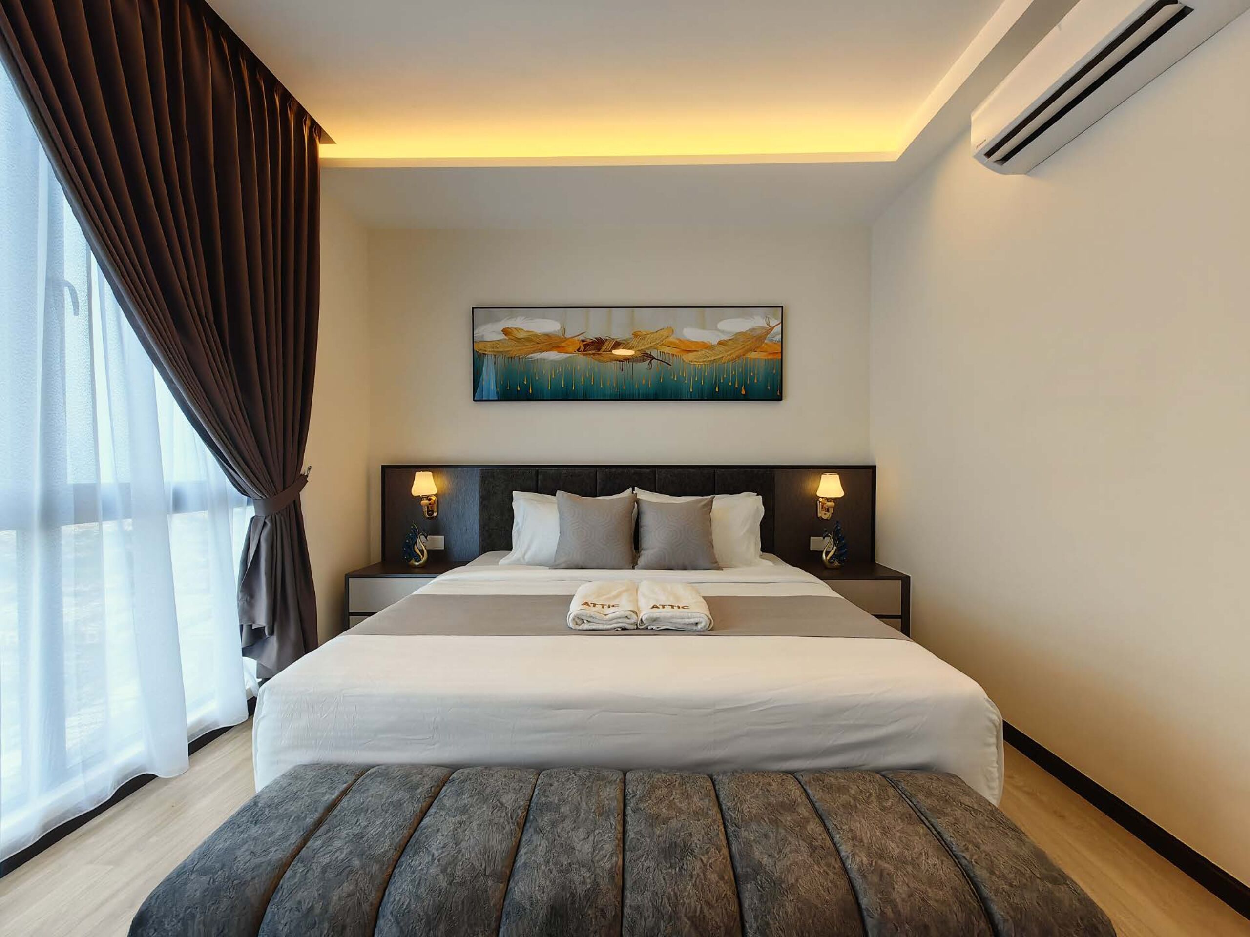 Family Suite, 3 Bedrooms, City View | Langsir/tirai gelap terus, seterika/papan seterika, Wi-fi percuma 