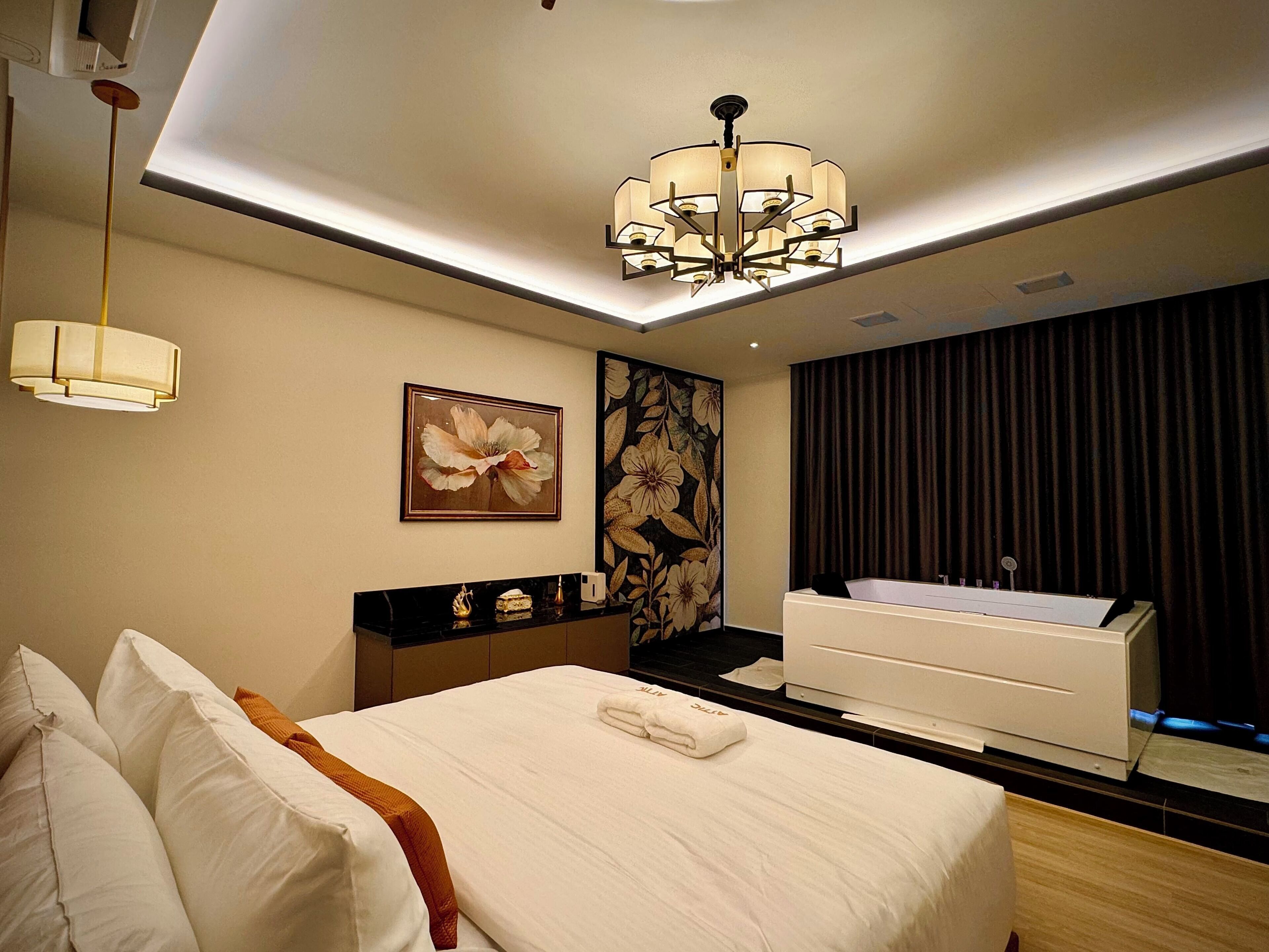 Presidential Suite, 1 Katil Raja (King), Partial Sea View | Langsir/tirai gelap terus, seterika/papan seterika, Wi-fi percuma 