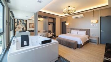 Presidential Suite, 1 King Bed, Partial Sea View | Blackout curtains, iron/ironing board, free WiFi, bed sheets