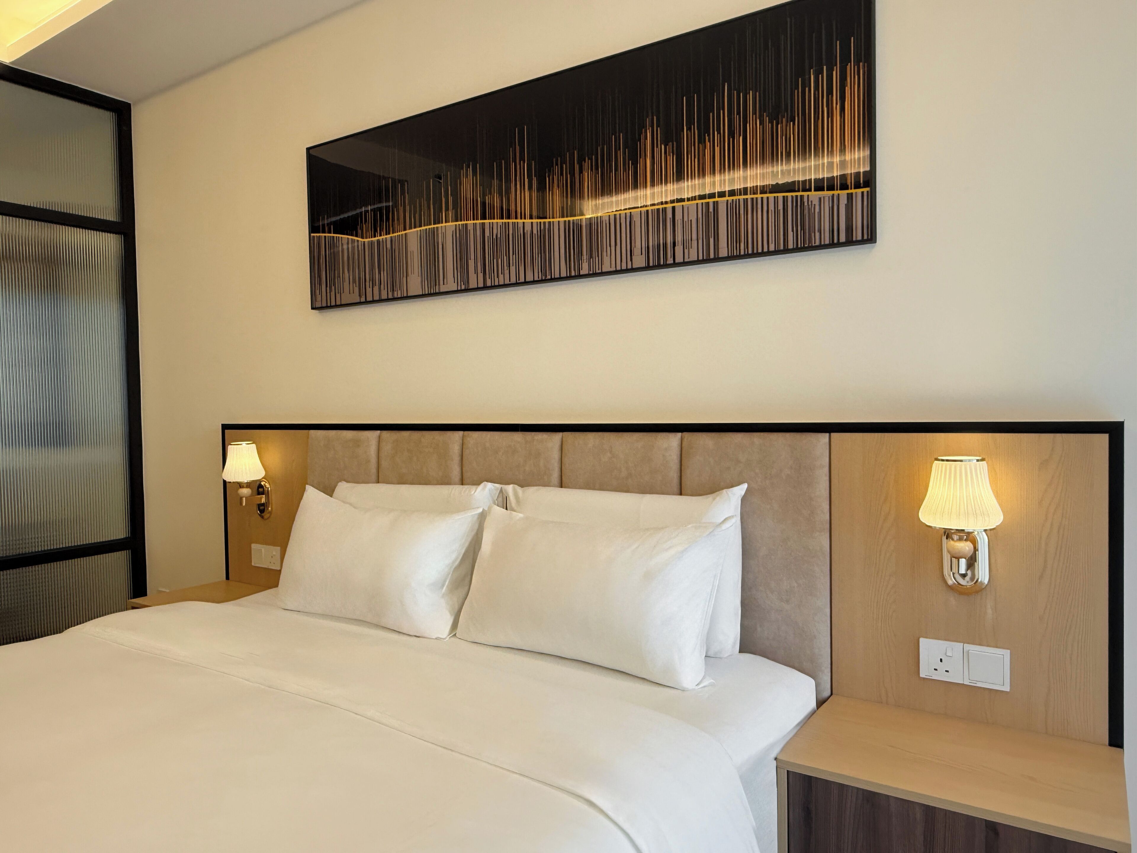 Langsir/tirai gelap terus, seterika/papan seterika, Wi-fi percuma 