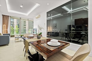 Apartment, 1 Bedroom, City View | Dining room - Malven by Kozystay - SCBD (Jakarta)