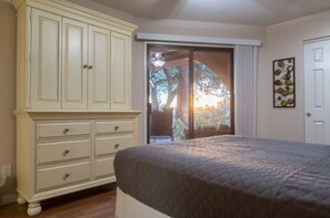 1 chambre, lit parapluie, Wi-Fi, draps fournis