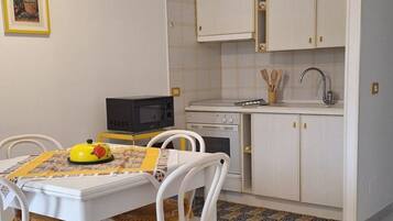 Fridge, oven, stovetop, high chair