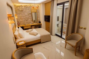 Premium bedding, in-room safe, desk, laptop workspace - Selebrity Cappadocia (Avanos)