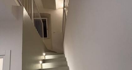 Cozy retreat near Saturnia Hot Springs with lovely views and space for 7 guests!