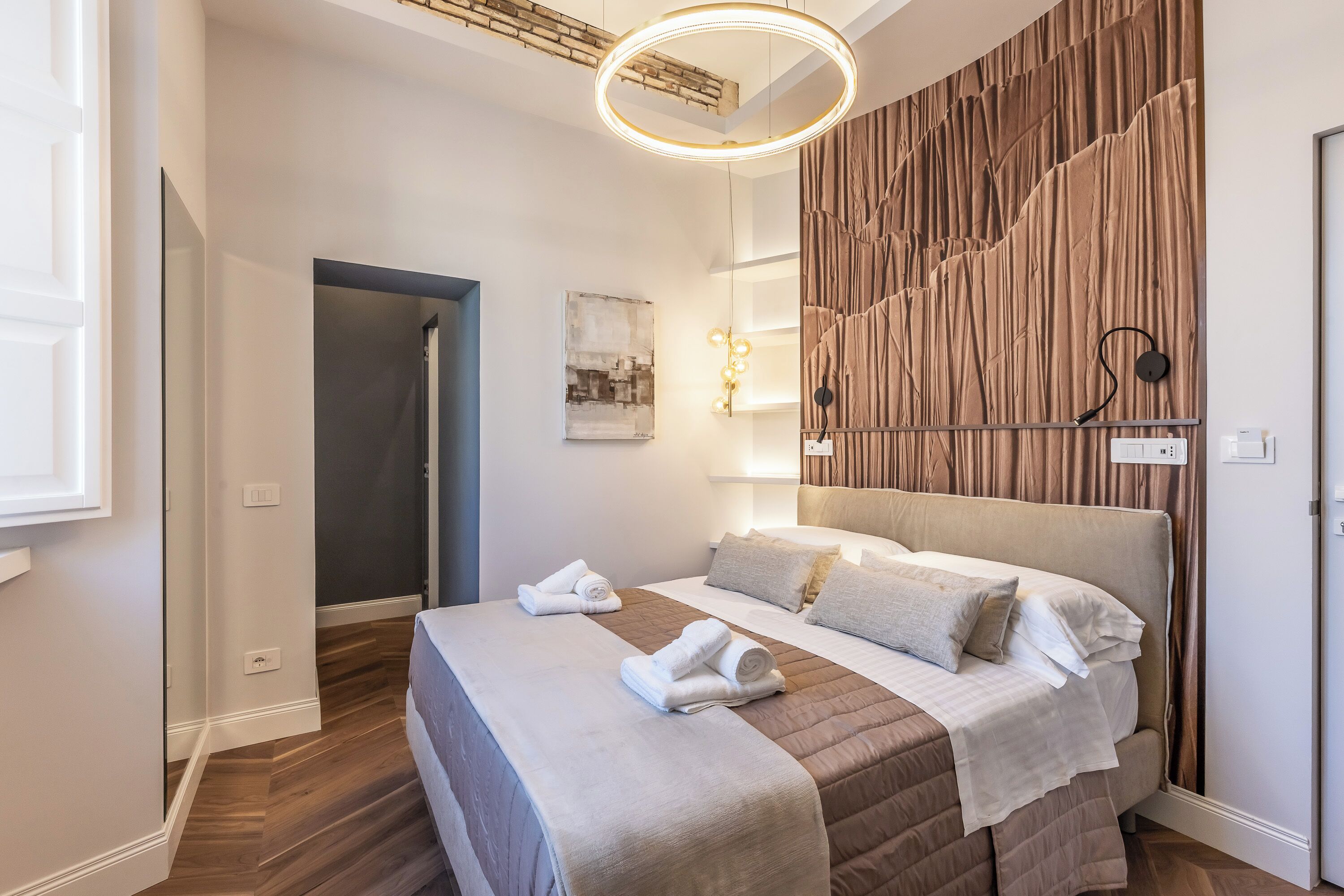 2 chambres, fer et planche à repasser, accès au Wi-Fi (inclus)