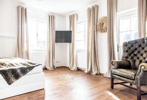 7 Schlafzimmer, Bügeleisen/Bügelbrett, kostenloses WLAN, Bettwäsche