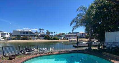 Exclusive Relaxation Room in Paradise Waters
