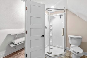 Shower, hair dryer, towels - Chic Urban Retreat | Walk to Lucas Oil (Indianapolis)